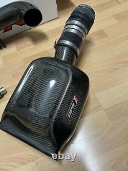 APR carbon fiber intake MK 6 Sedan Facelift (2015+)